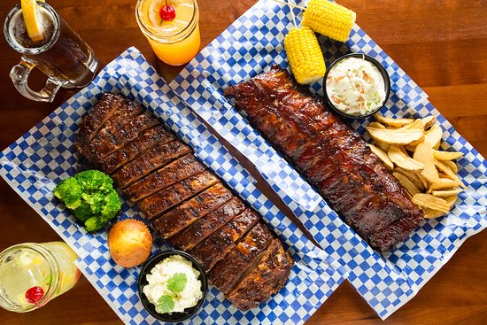 Famous Dave's signature dishes St Louis RibsMemphis Style RibsPulled Pork